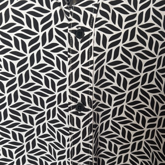Geometric Black and White Men's Shirt - Picture 2 of 4